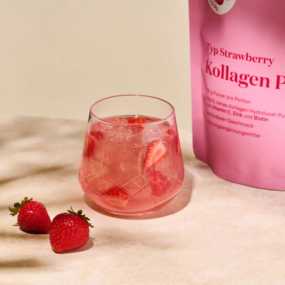 Strawberry collagen mocktail
