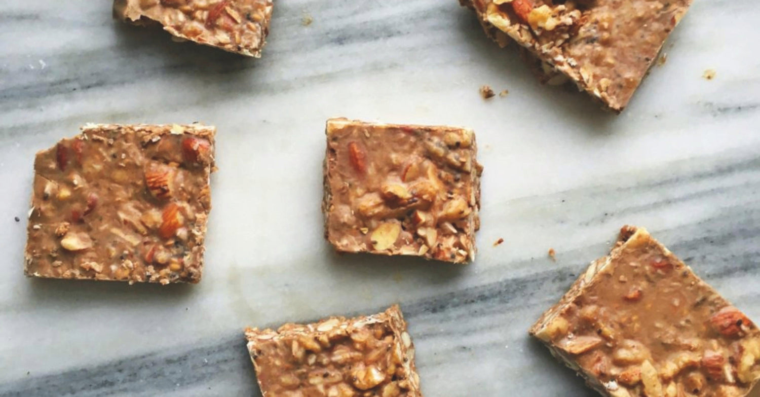 Collagen almond protein snack bars